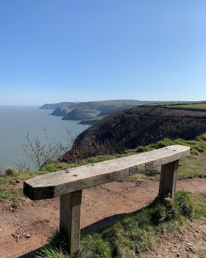 Ocean Backpackers Self-Catering Hostel Ilfracombe Buitenkant foto