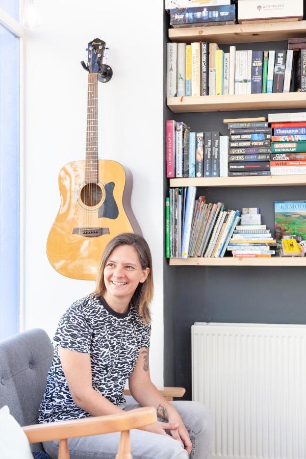 Ocean Backpackers Self-Catering Hostel Ilfracombe Buitenkant foto