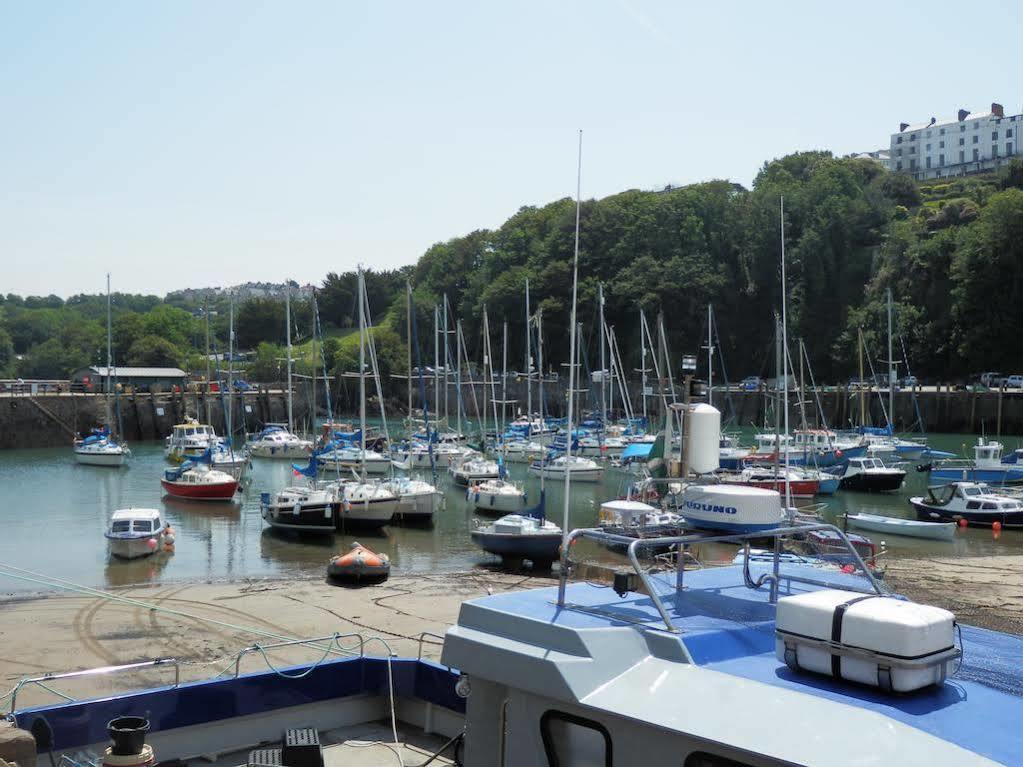 Ocean Backpackers Self-Catering Hostel Ilfracombe Buitenkant foto